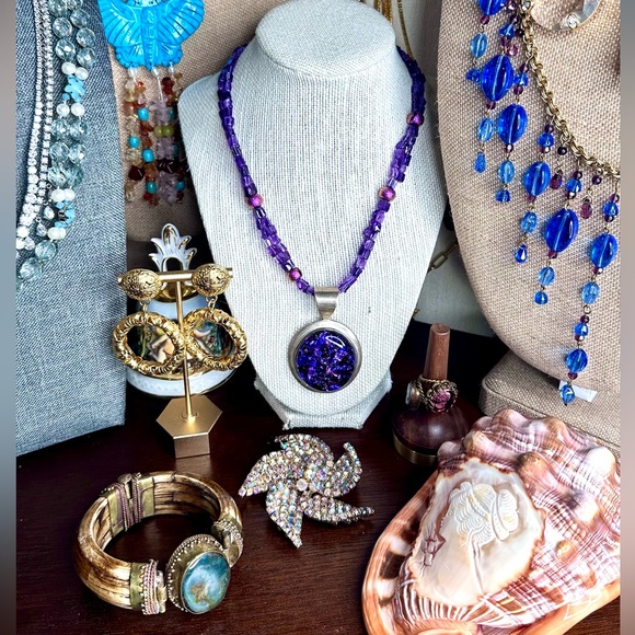 WEDNESDAY 5-28 Vintage Jewelry - Picture 3 of 11